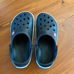 Black crocs for boys